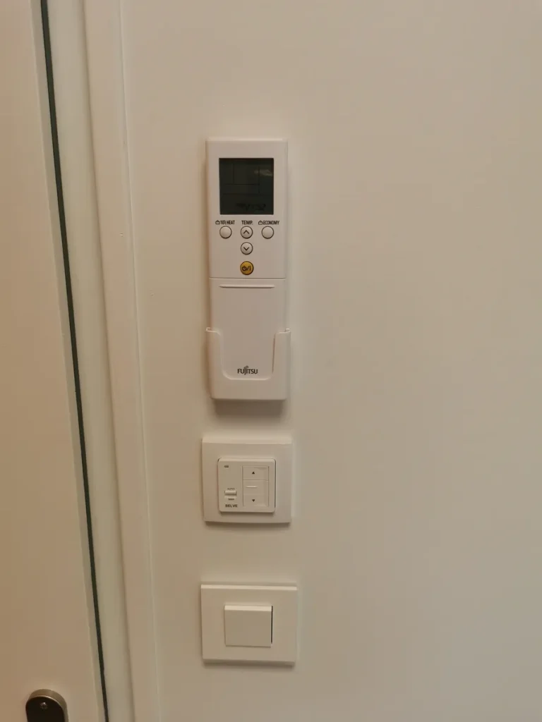 Réalisation d'entretien de pompe à chaleur par AM SAS, électricien, plombier, chauffagiste à Courlay